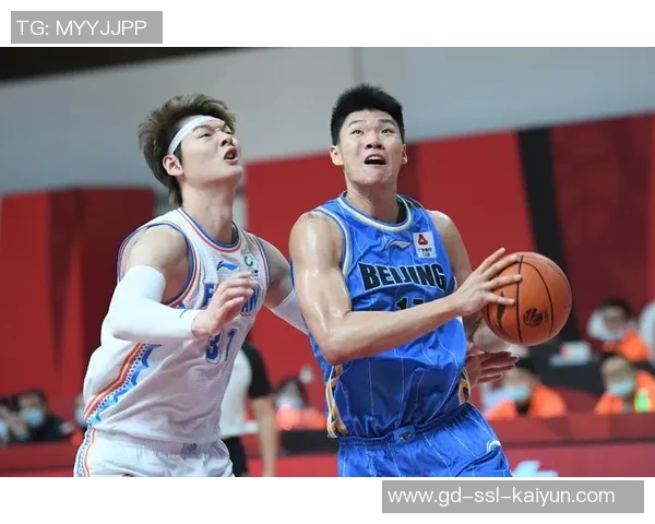 什么叫超级明星？林书豪末节杀神表现终结广东连胜