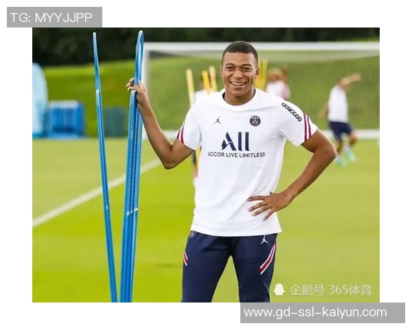 德天空:若于帕明夏以自由身离队,巴黎将认真考虑签下他 德天空:若于帕明夏以自由身离队,巴黎将认真考虑签下他