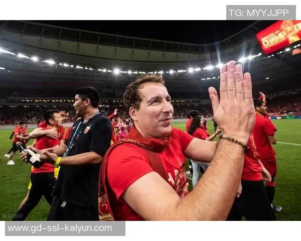 近期，前上海海港主帅哈维尔•佩雷拉竞聘国足主帅：一位国际名帅能否带领中国足球走向新辉煌？